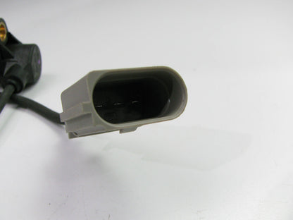NEW - OUT OF BOX BOSCH 0261210147 Engine Crankshaft Position Sensor