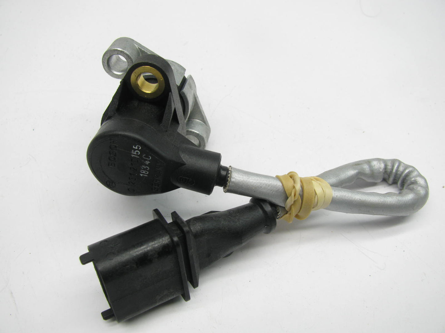 NEW UNBOX BOSCH 0261210155 Crankshaft Crank Position Sensor For 98-04 Discovery