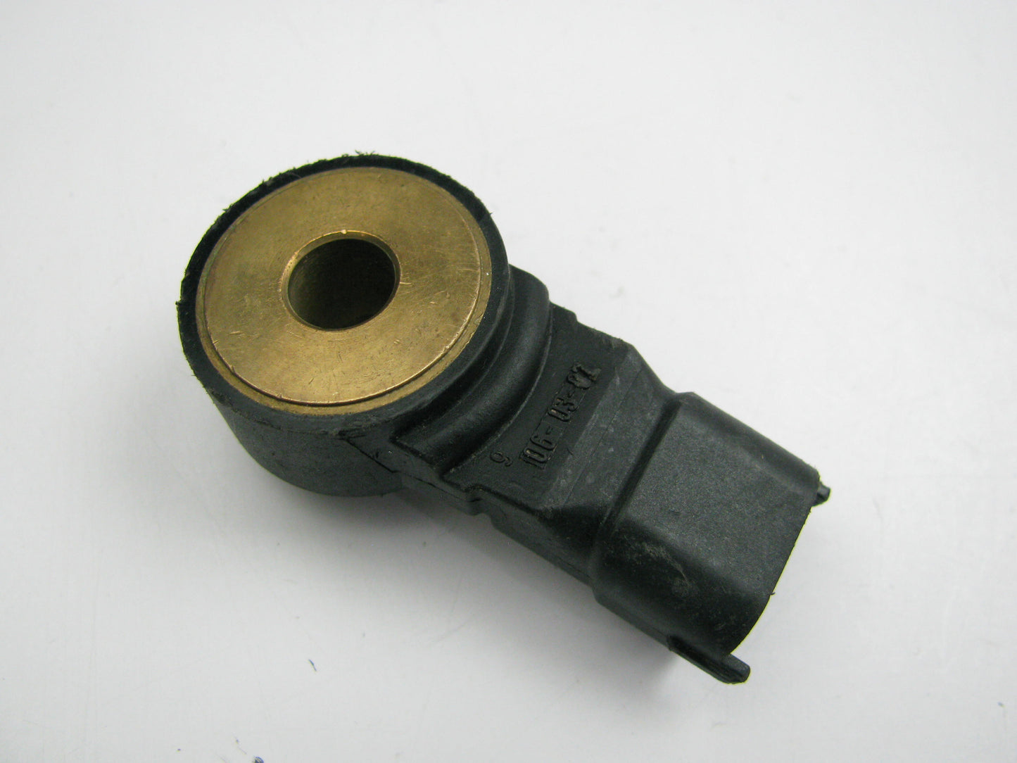 NEW - UBOXED BOSCH 0261231174 Ignition Knock Detonation Sensor W/O BOLT