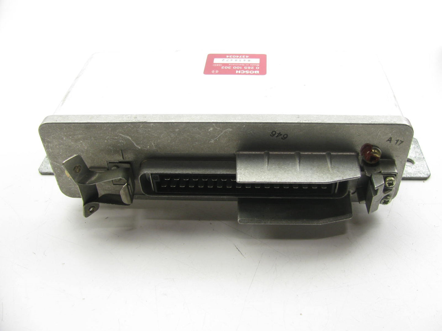 New OUT OF BOX Bosch 0265100302 ABS Control Module