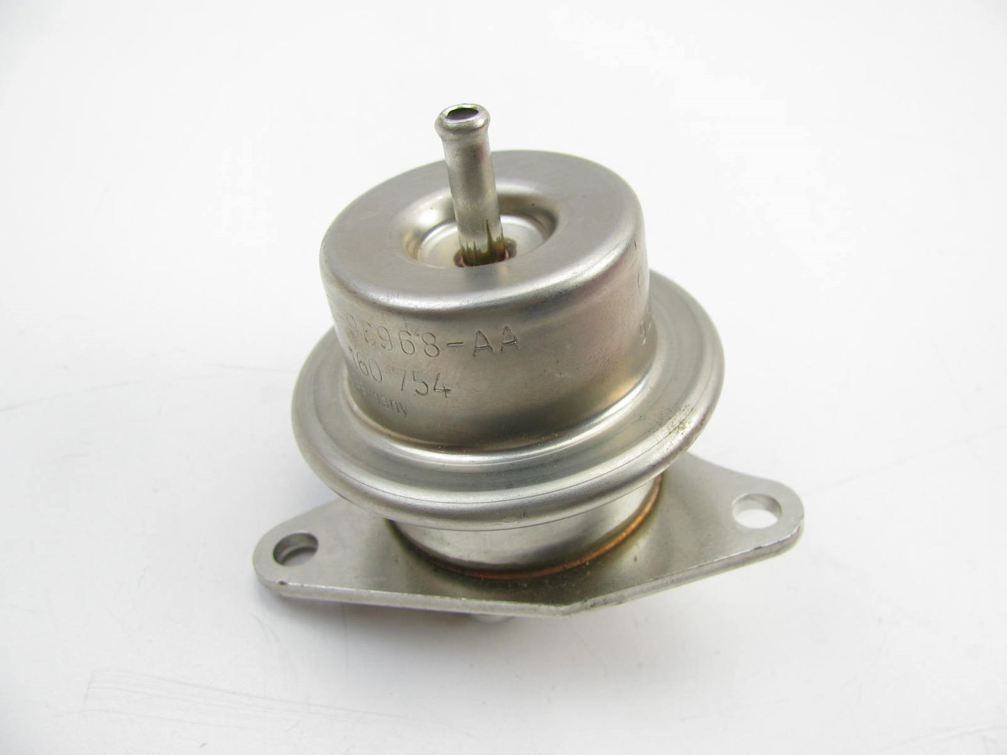 NEW OUT OF BOX - Bosch 0280160754 Fuel Pressure Regulator OEM Ford F4TE-9C968-AA