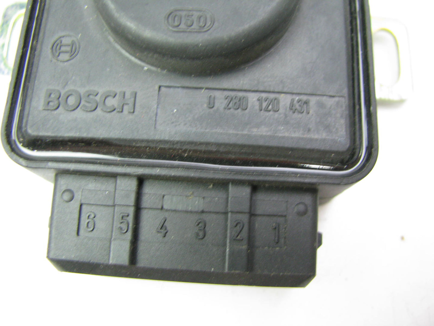 NEW - OUT OF BOX BOSCH 0280120431 Throttle Position Sensor TPS