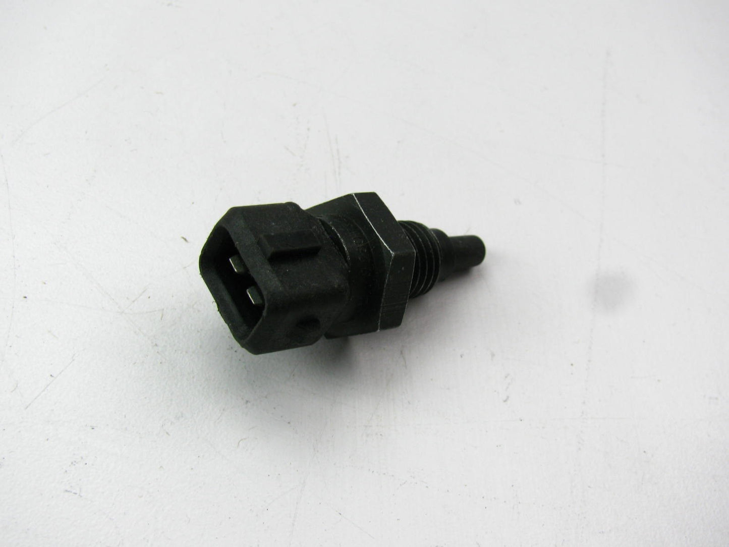 NEW - OUT OF BOX 0280130046 Air Charge Temperature Sensor