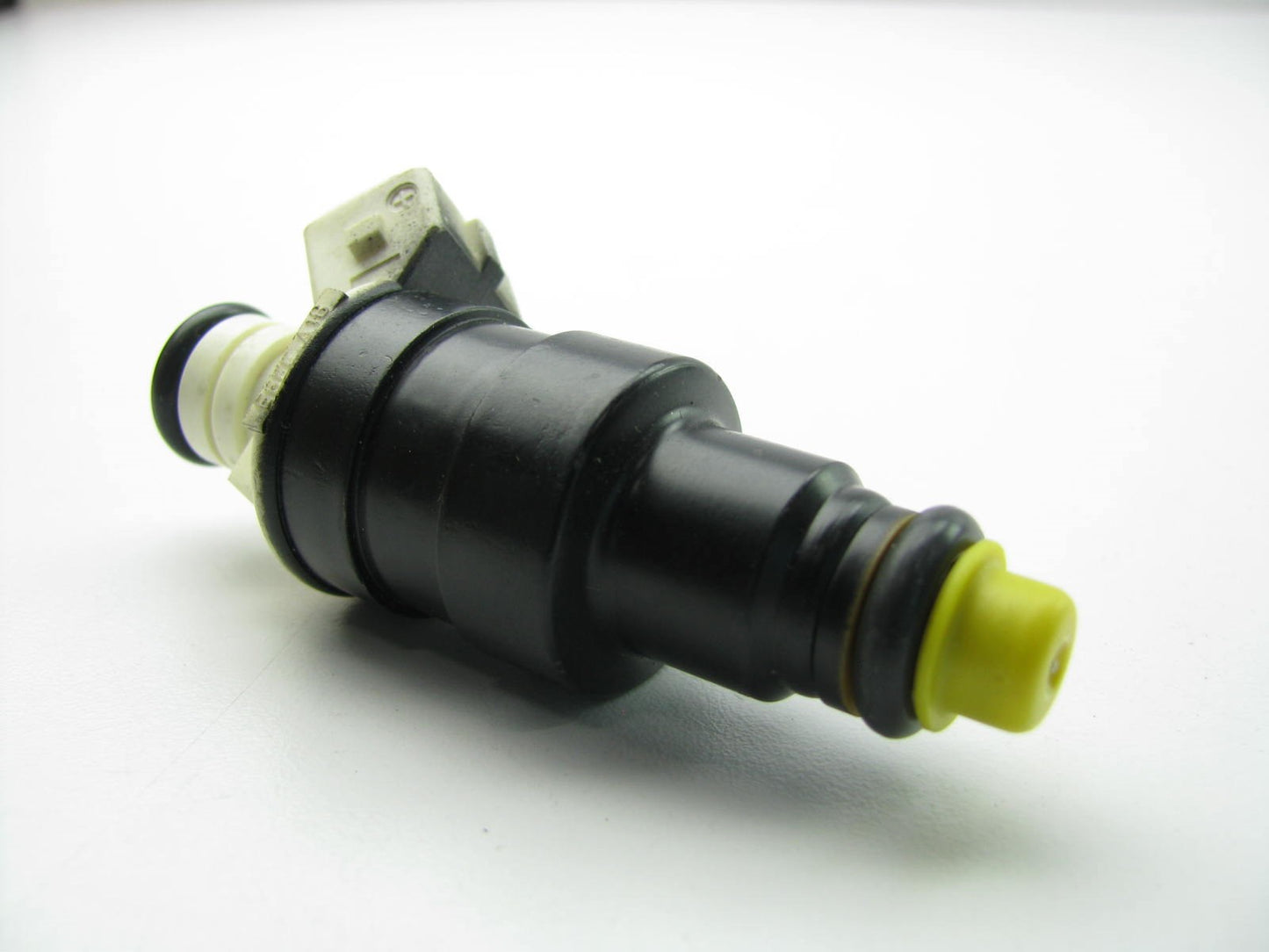 NEW - OUT OF BOX - Bosch 0280150160 Fuel Injector