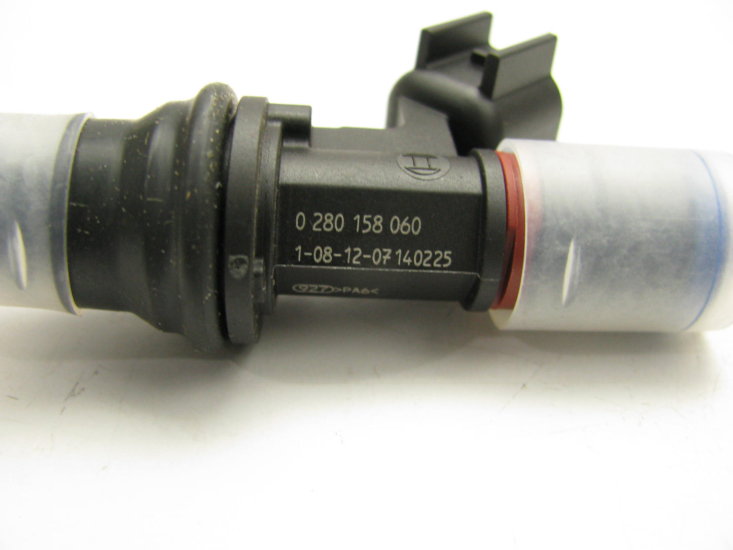 (8) NEW - UNBOXED OEM Bosch 0280158060 Fuel Injectors EV14