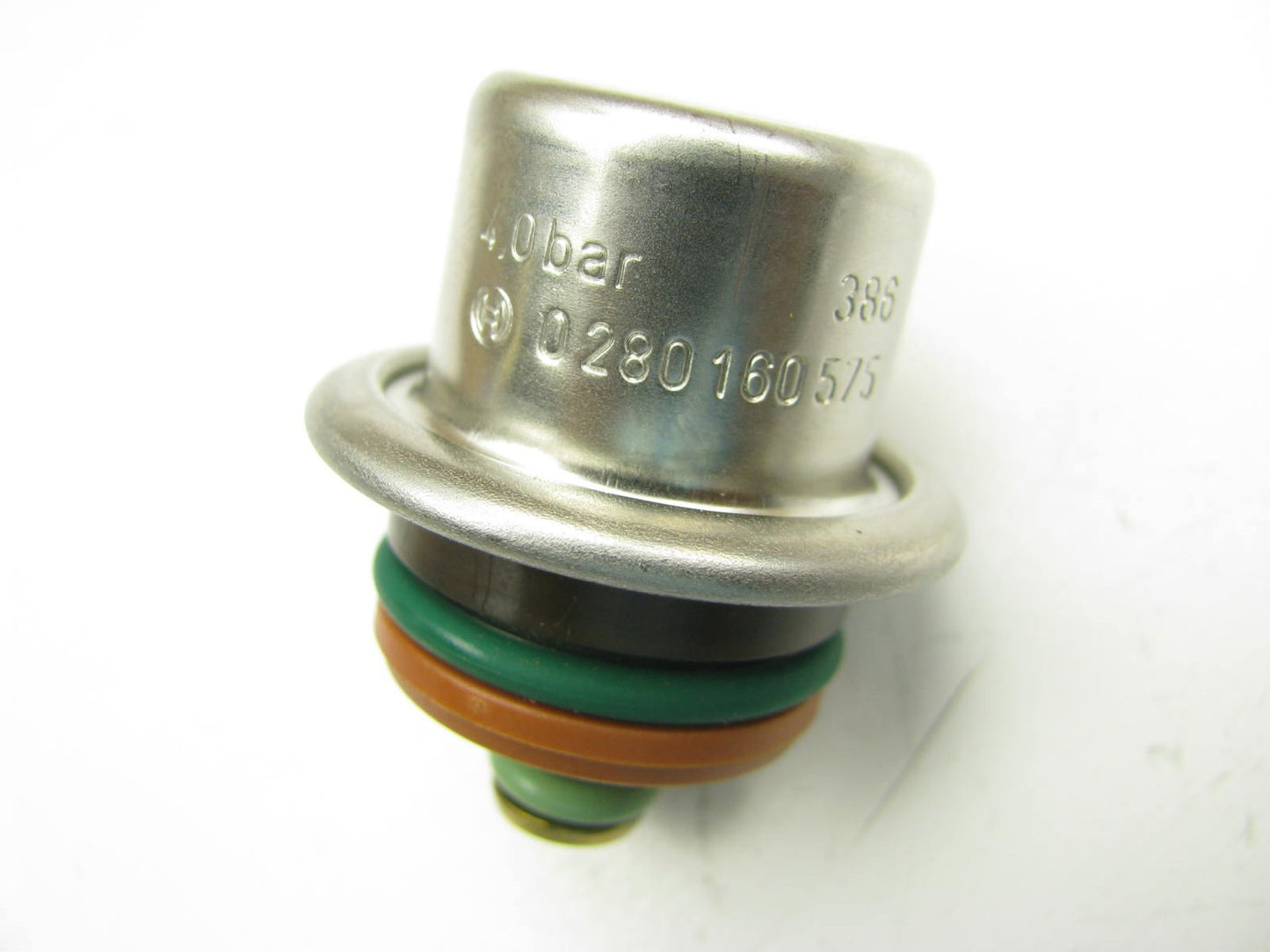 NEW - OUT OF BOX - Bosch 0280160575 Fuel Pressure Regulator