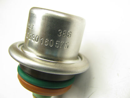 NEW - OUT OF BOX - Bosch 0280160575 Fuel Pressure Regulator