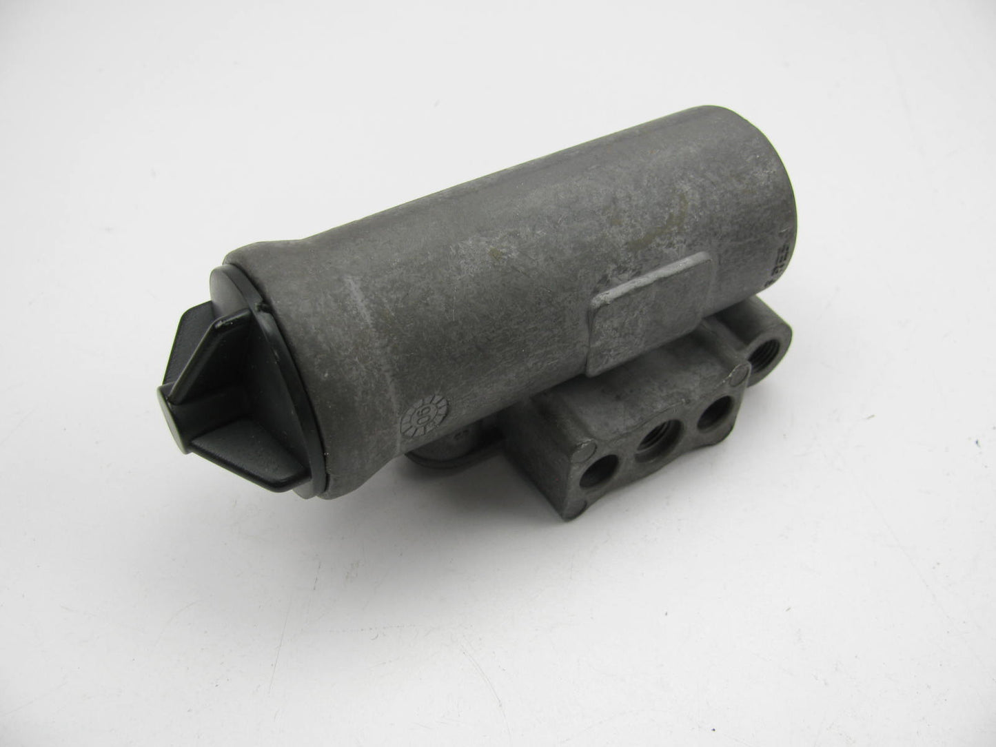 NEW - OUT OF BOX Velvac 032126 Air Brake Governor Valve 100-120 PSI D2 Style