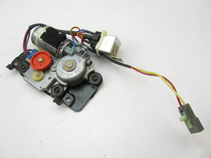 NEW - Out Of Box 0390201696 Sunroof Motor 96-99 Tauurs 96-00 Sable - W/ RELAY