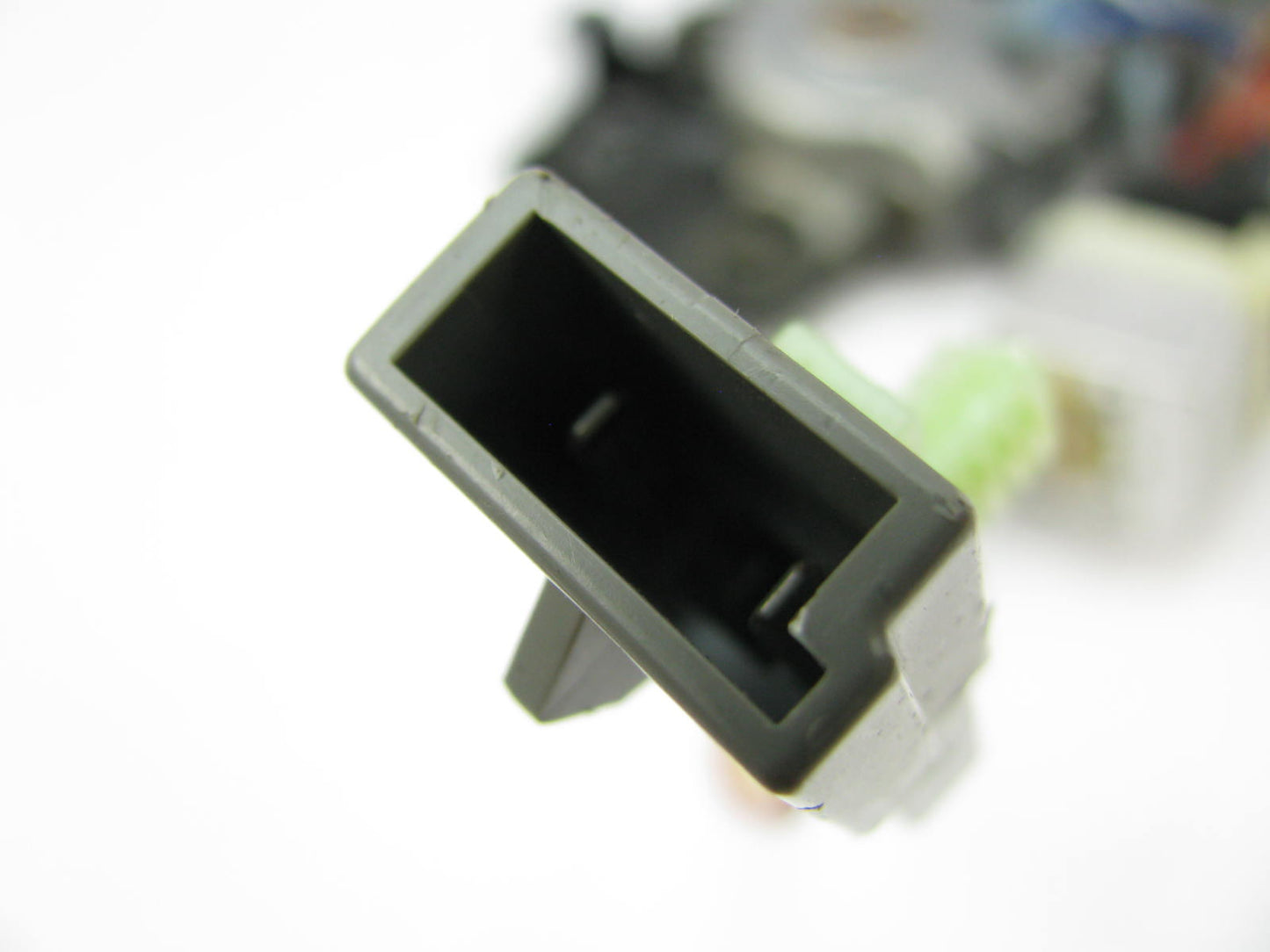 NEW - Out Of Box 0390201696 Sunroof Motor 96-99 Tauurs 96-00 Sable - W/ RELAY
