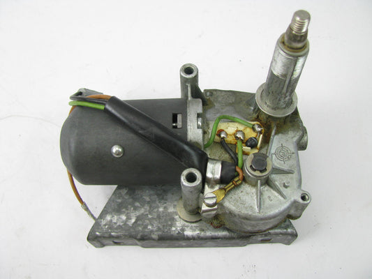 NEW OUT OF BOX - Bosch 0390211401 REAR Wiper Motor For 1979-1980 Ford Fiesta