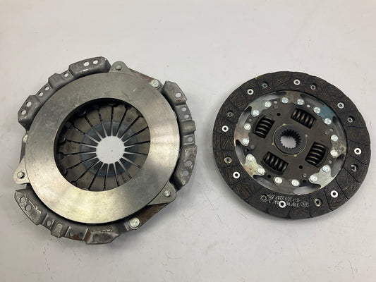 NEW UNBOXED LuK 04-200 Clutch Kit For 1999-2005 Suzuki Grand Vitara