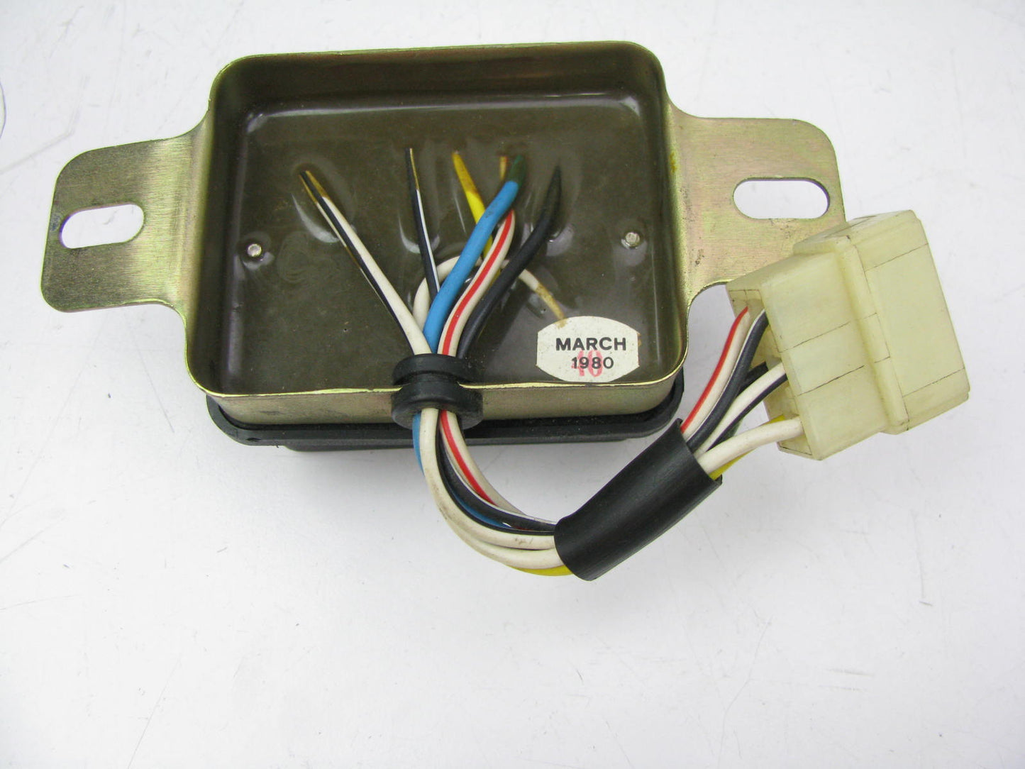 NEW - OUT OF BOX 0401089 Voltage Regulator - 32989-1800 32989-1810 82989-8600