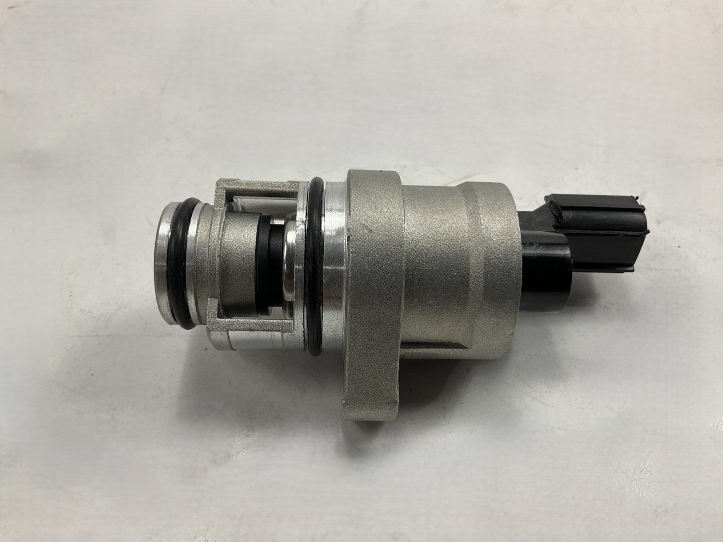 NEW - OUT OF BOX - OEM Mopar 04861552AC Idle Air Control Valve IAC