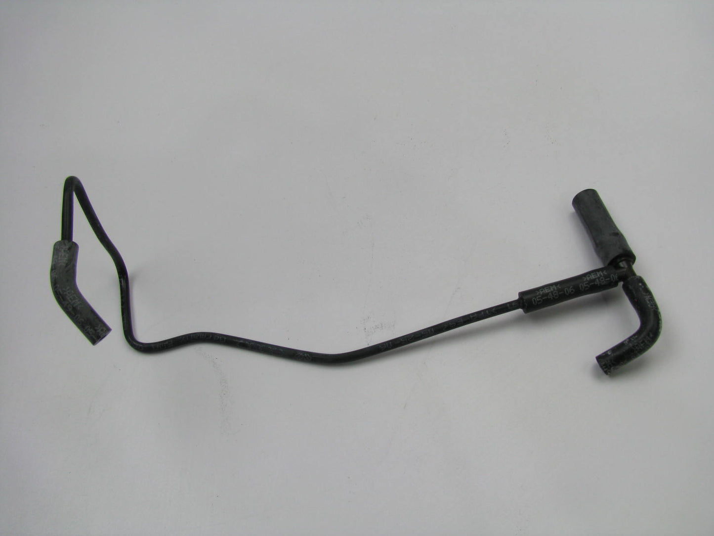 NEW UNBOXED OEM 2003-2006 Audi A4 S4 B6 3.0L Engine Vacuum Hose # 06C133791