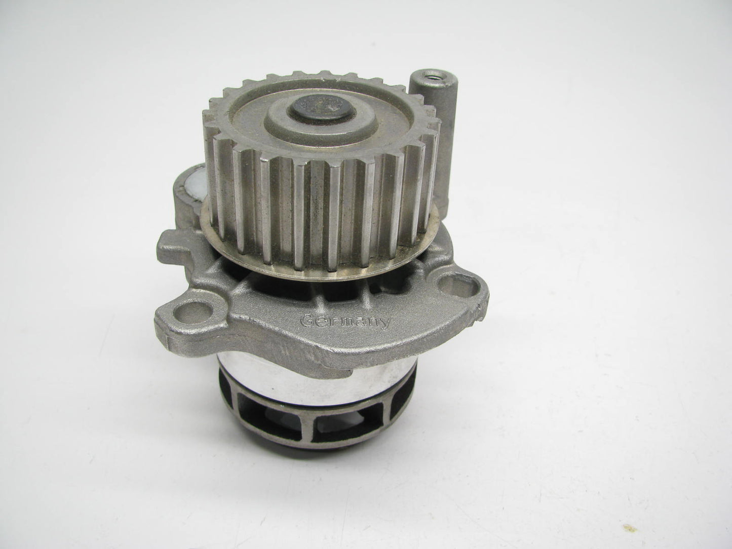 NEW - UNBOXED 06F121011 Water Pump For 2005-2013 Audi A3 A4 TT Quattro 2.0L DOHC