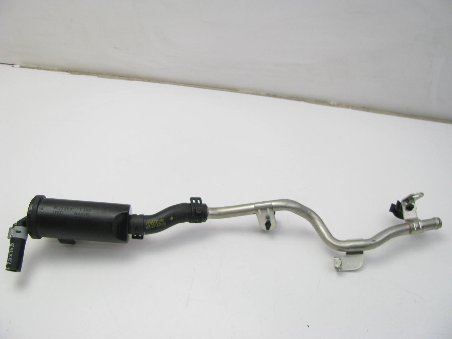 NEW - Out Of Box 06H133514AJ Air Intake Vacuum Hose For 2013-2017 Audi 1.8L 2.0L