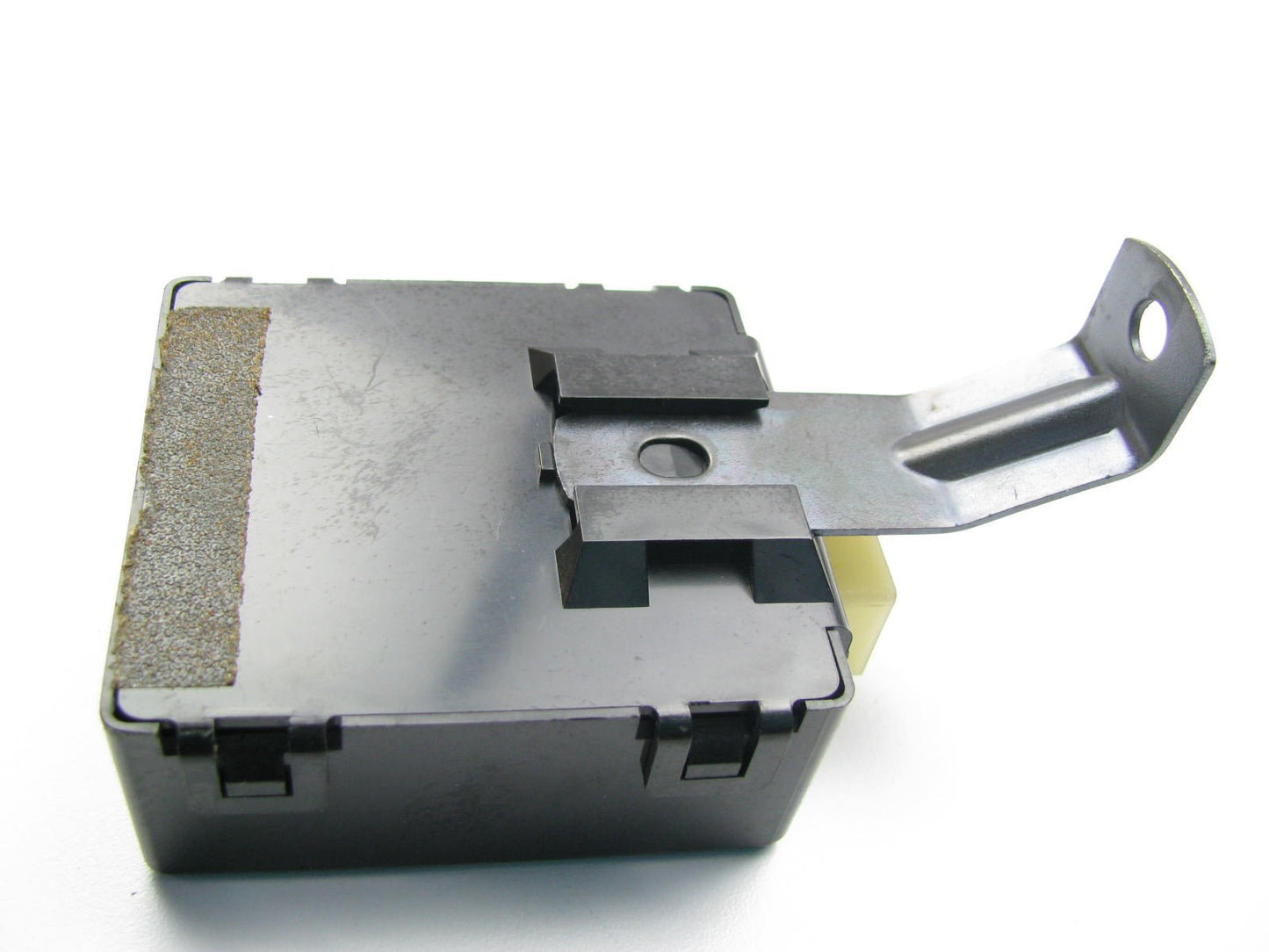 NEW - OUT OF BOX - Denso 077200-0482 Relay Module