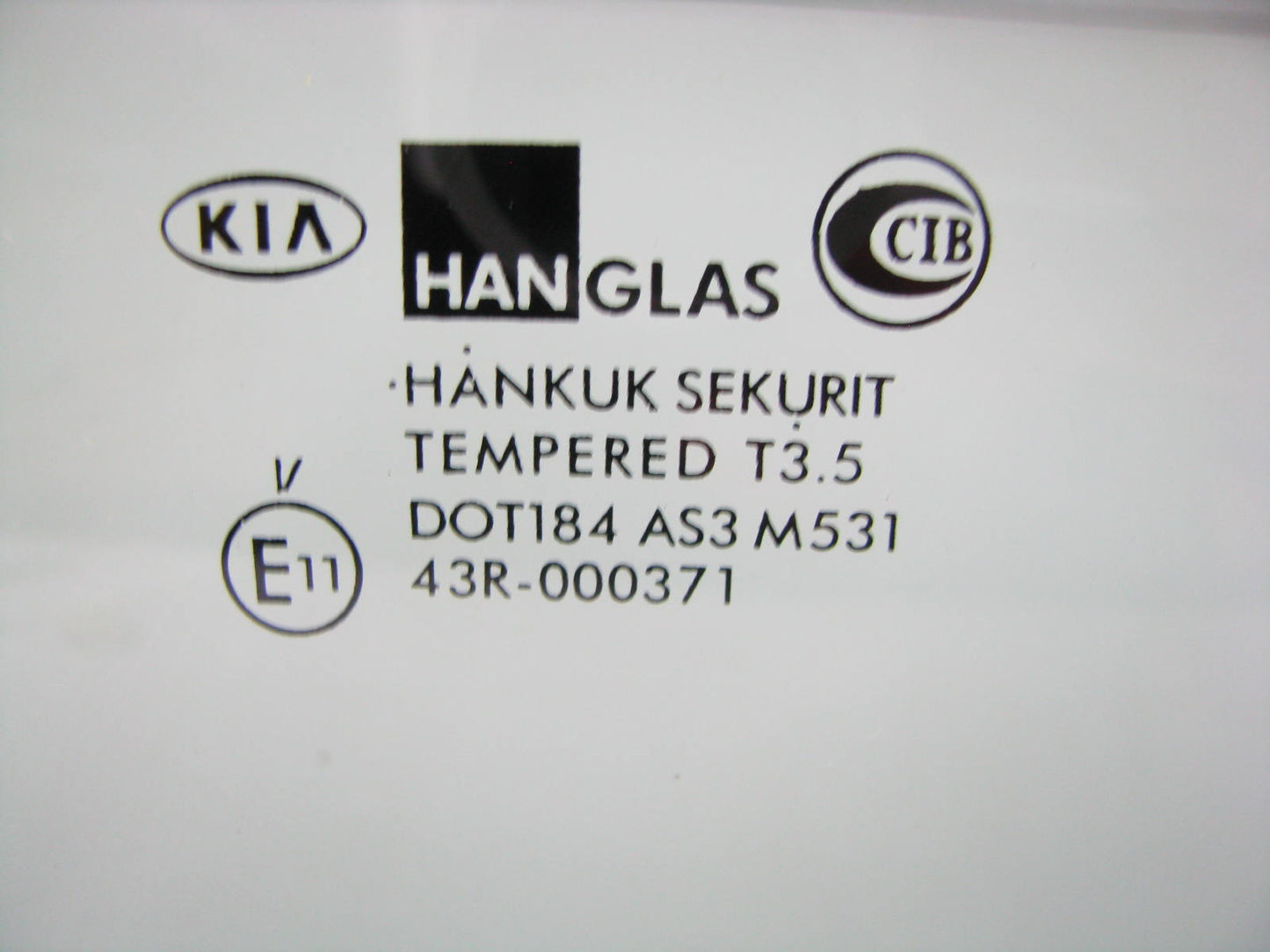 NEW - OUT OF BOX 0K07A-73661 Left Quarter Fixed Glass For 2001-2002 Kia Sportage