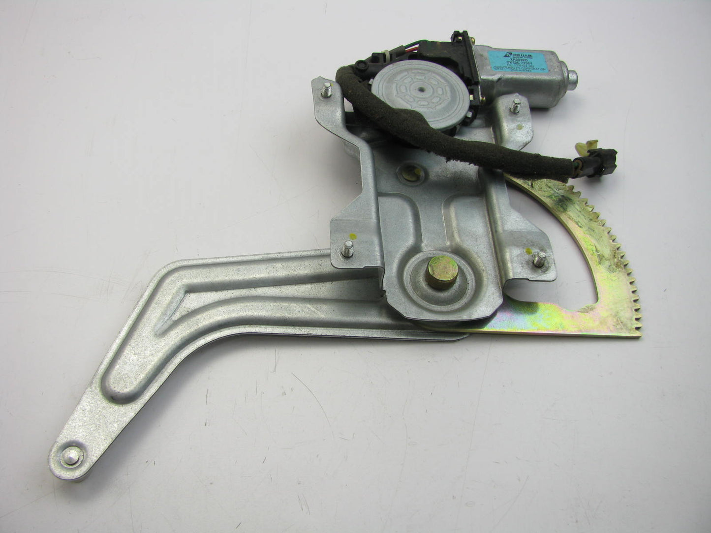 NEW - Out Of Box 0K30C-7256Y Rear Right Window Regulator Motor For 04-05 Kia Rio