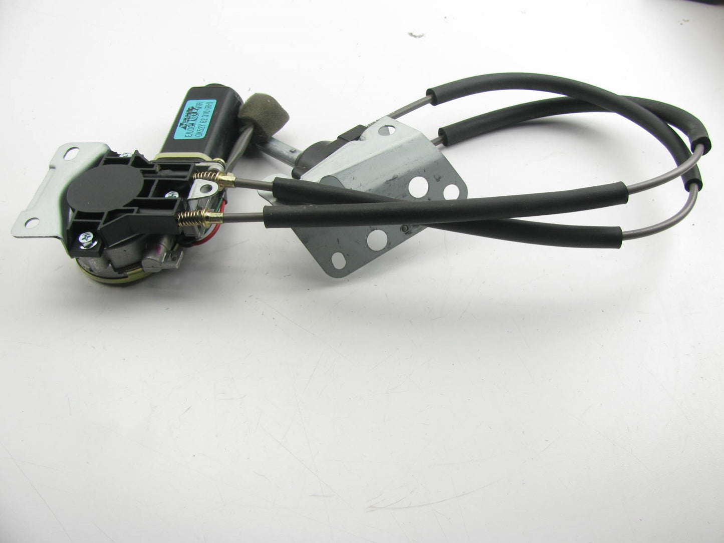 NEW - OUT OF BOX - Rear Right Passengers Side Power Vent Window Motor 0K52Y62310