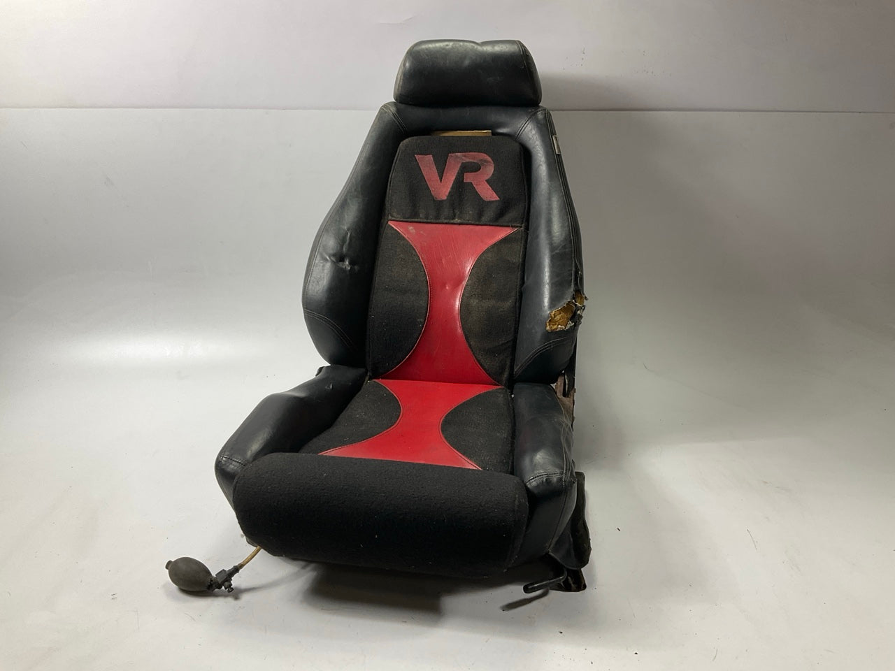 USED AFTERMARKET ''VR'' Seats For Datsun 280z, Poor Condition