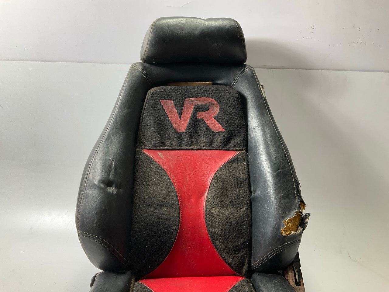 USED AFTERMARKET ''VR'' Seats For Datsun 280z, Poor Condition