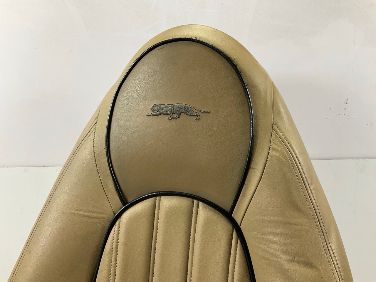 USED, AS SHOWN - Front Leather Seats (BROWN) OEM For 97-99 Jaguar XK8