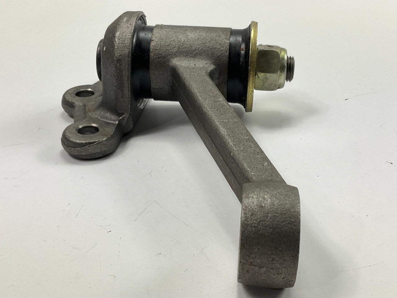 NEW - UNBOXED 555 101-3510 Steering Idler Arm For 1979-1983 Toyota Pickup 2WD