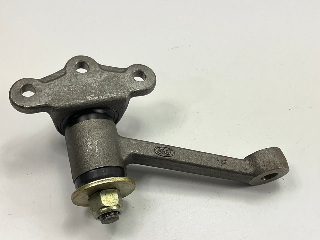 NEW - UNBOXED 555 101-3510 Steering Idler Arm For 1979-1983 Toyota Pickup 2WD