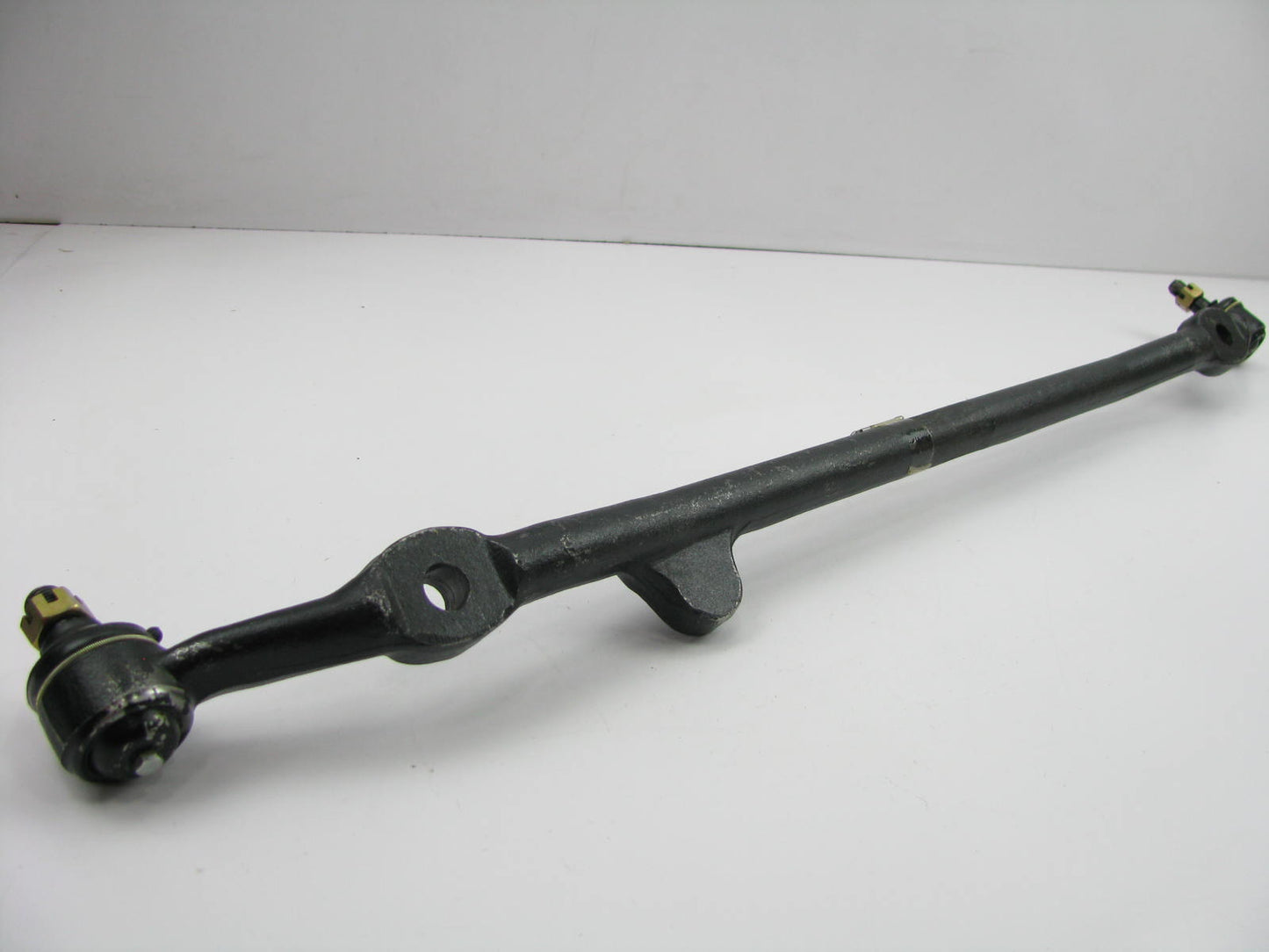 NEW - Out Of Box 101-3975 Front Steering Center Link 1984-1995 Toyota Pickup RWD