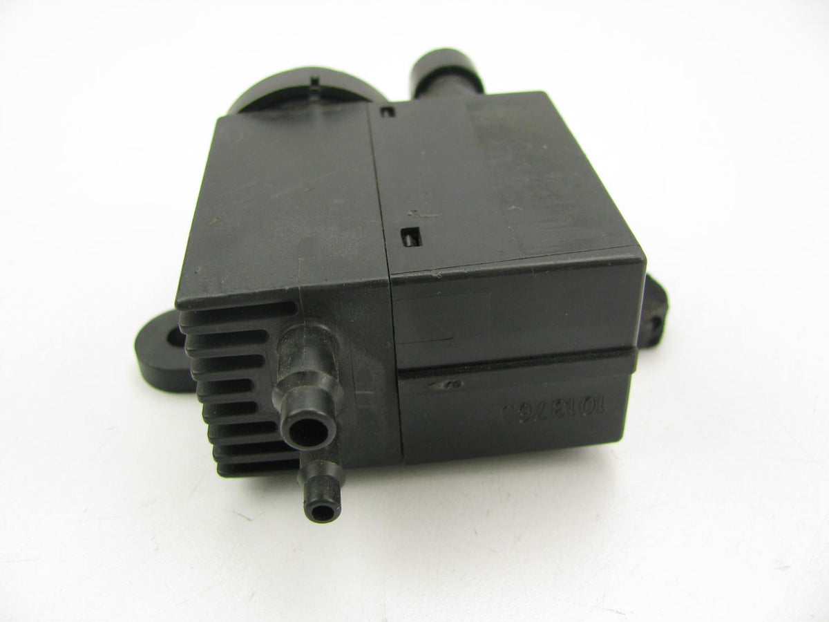 NEW - OUT OF BOX - OEM GM 10137639 EGR Vacuum Valve Control Solenoid