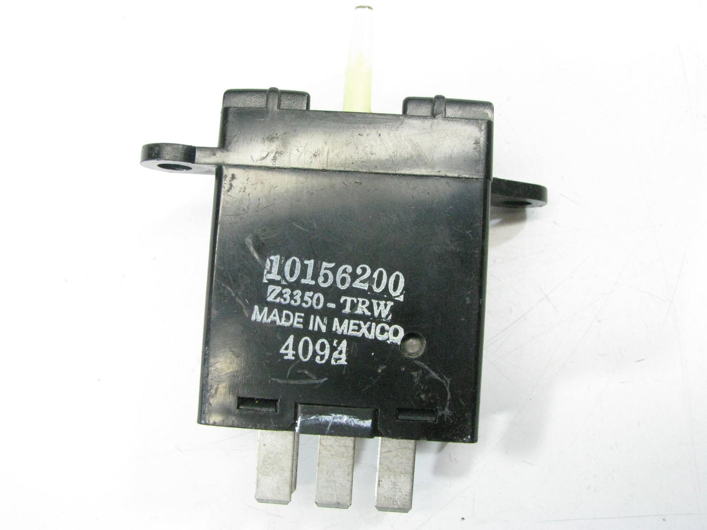 NEW - OUT OF BOX - OEM GM Rear Window Defogger Switch # 10156200 84-90 Celebrity