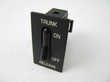 NEW - OUT OF BOX GM 10178709 Trunk Lid Release Switch