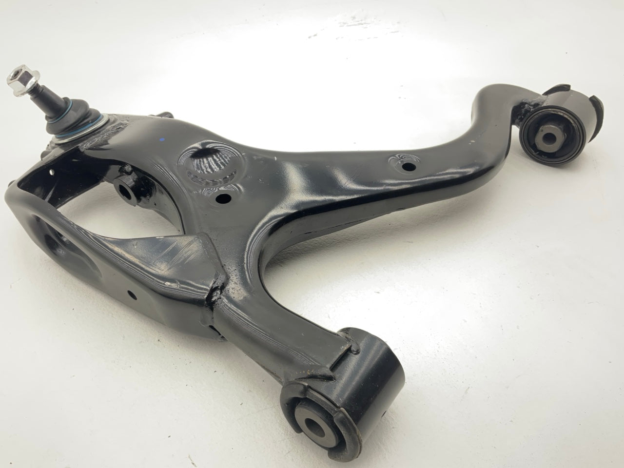 New Aftermarket 102-7371 Front Left Lower Control Arm