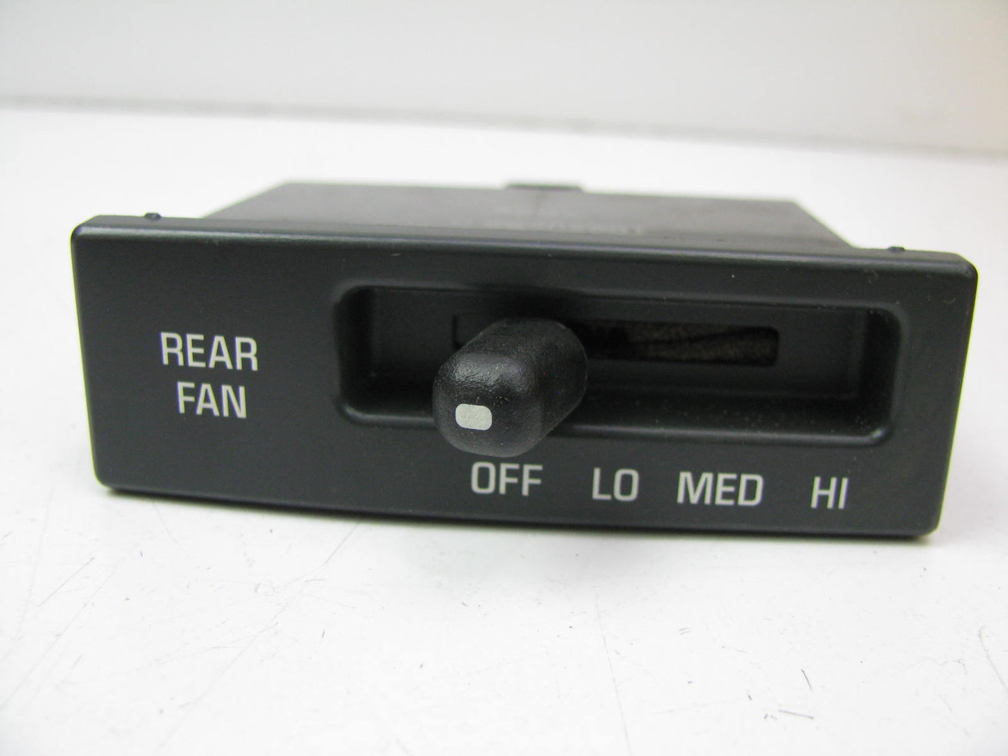 NEW - OUT OF BOX - OEM GM 10230688D HVAC Blower Control Switch Rear