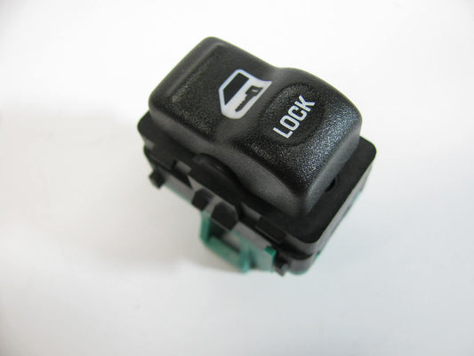 NEW OUT OF BOX GM 10416104 Power Door Lock Switch 00-05 Venture 00-04 Silhouette