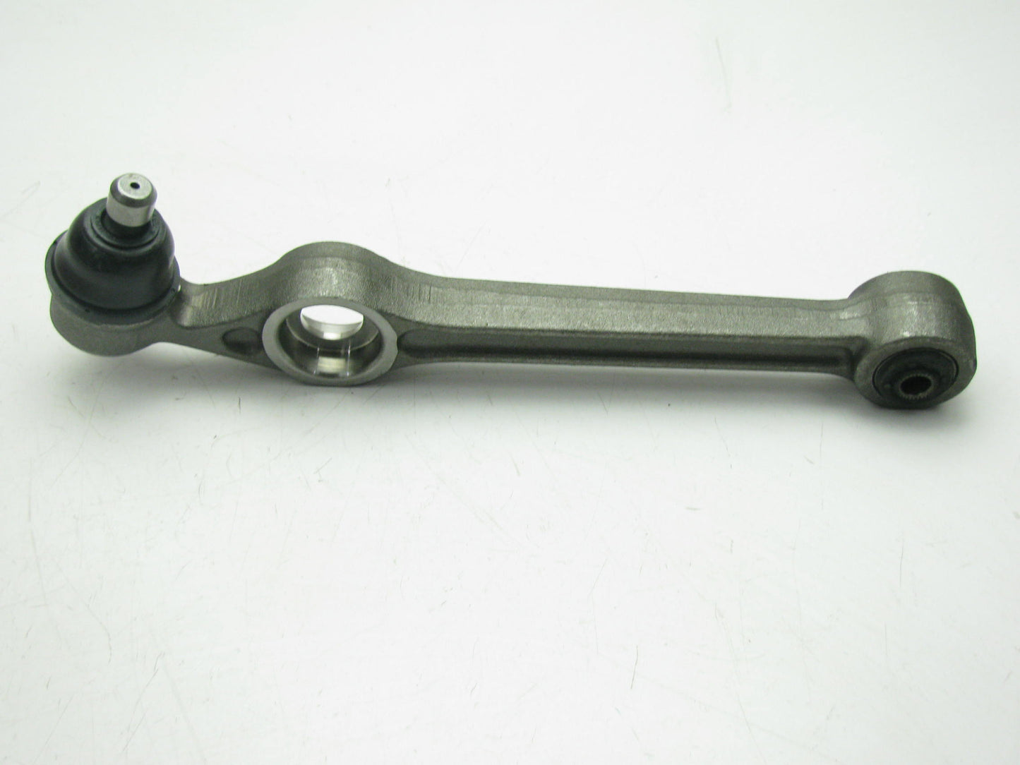 NEW - OUT OF BOX 10462 Front Lower Control Arm For 1983-1986 Daihatsu Charade