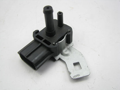 NEW UNBOXED OEM DENSO 104995-0331 Fuel Tank Pressure MAP Sensor 99-03 Protege