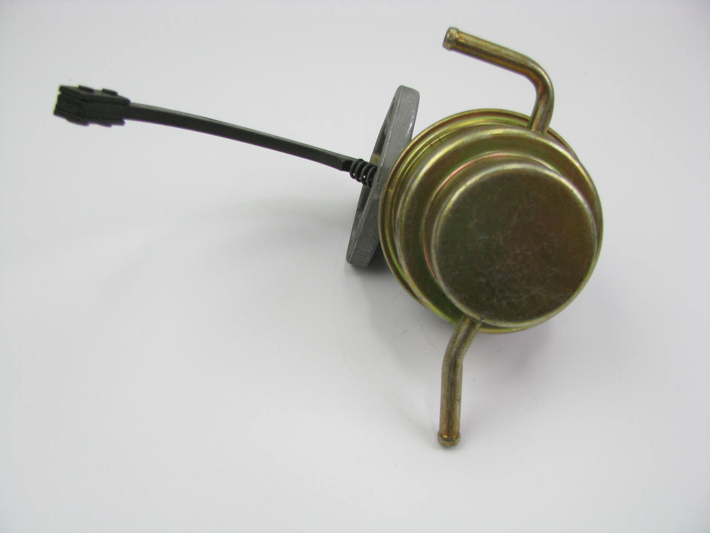 NEW OUT OF BOX - 1096 Mechanical Fuel Pump For 1974-1975 Datsun 610 2.0L I4