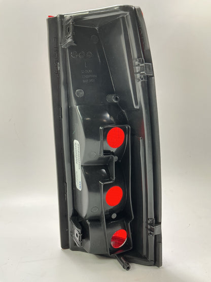NEW UNBOXED TYC 11-1914-01 Left Tail Light Lamp