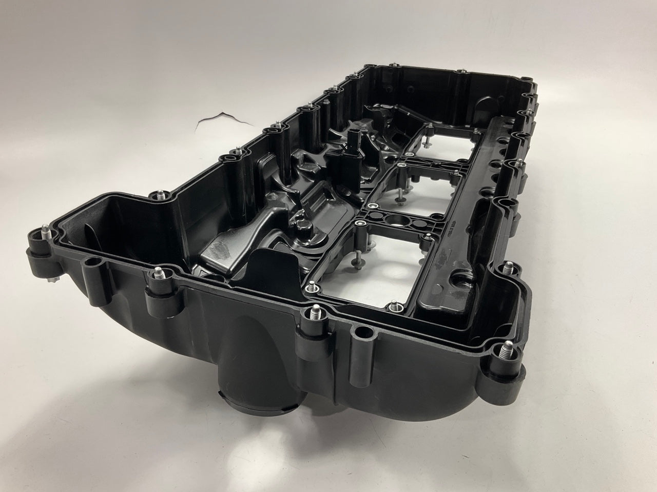 NEW AFTERMARKET 11127570292 Engine Valve Cover With Gasket