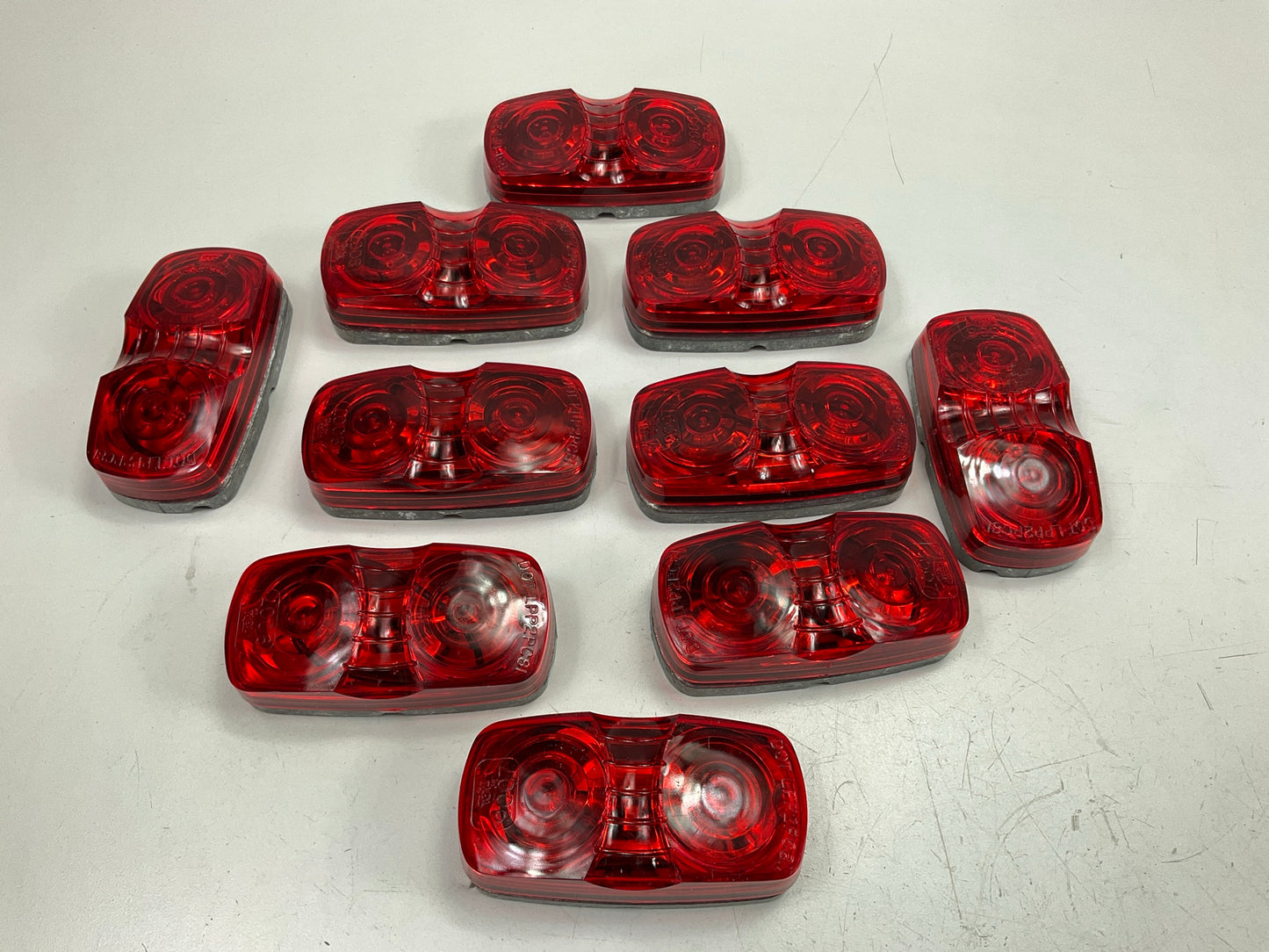 (10) NEW UNBOXED VSM 1203 Red ''Cats-Eye'' Marker Clearance Lights