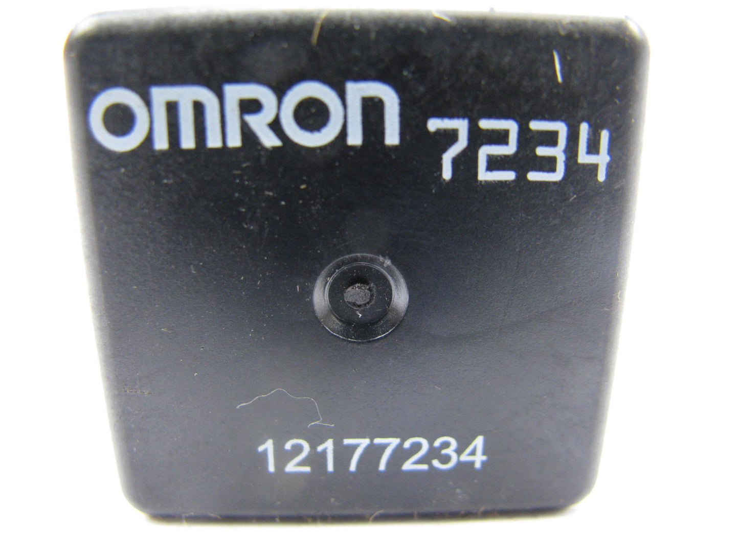 NEW - OUT OF BOX - OEM GM 12177234 Omron Multi Purpose Relay