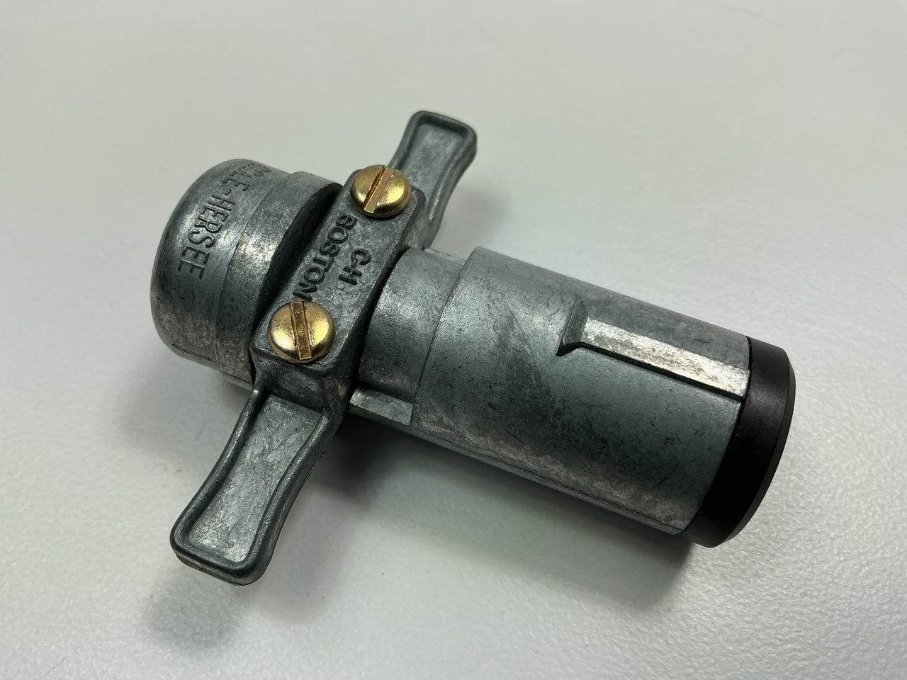 NEW UNBOXED Cole Hersee 1233 4 Pole Plug, Tractor Trailer And Auto RV Connector
