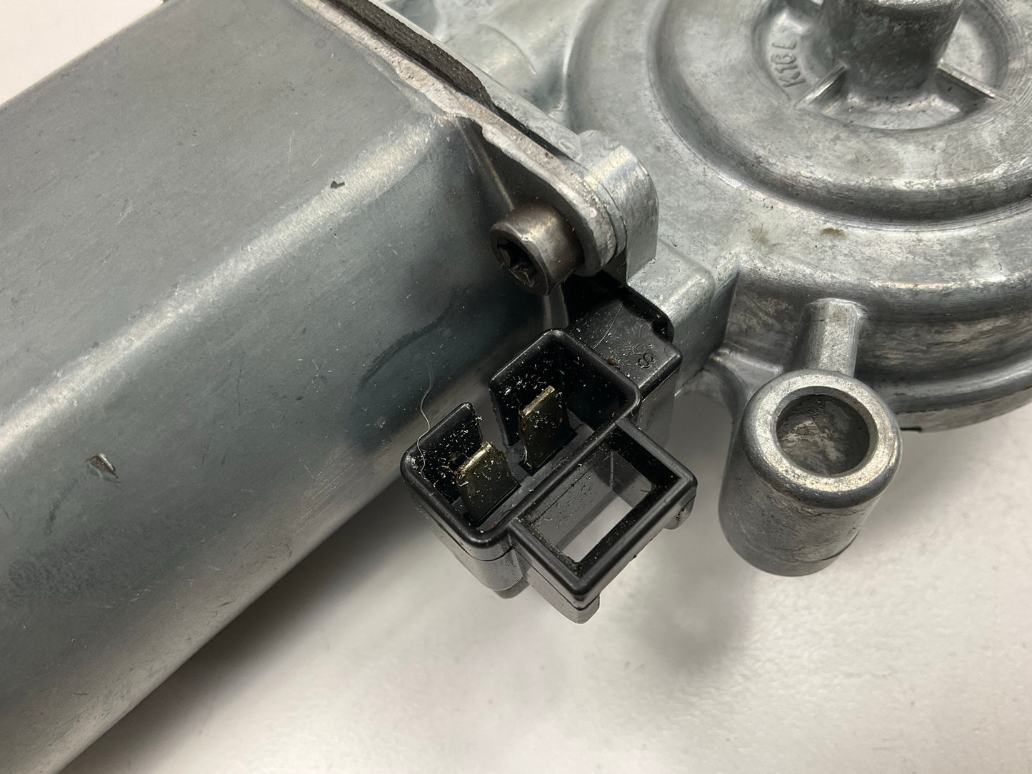 NEW UNBOXED OEM GM 12362503 Front Power Window Motor