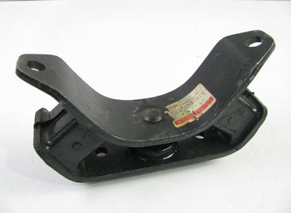 NEW - OUT OF BOX - OEM TOYOTA 12371-41020 Manual Transmission Mount