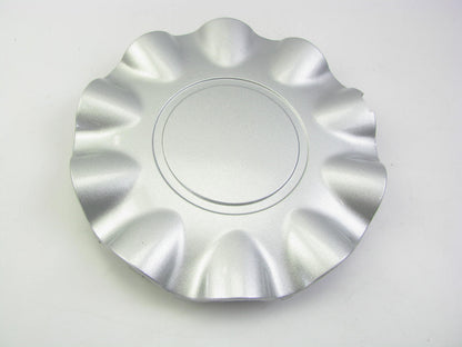 NEW - UNBOXED 12499 Wheel Center Cap For 97-99 Chrysler Sebring SILVER  6-1/2''