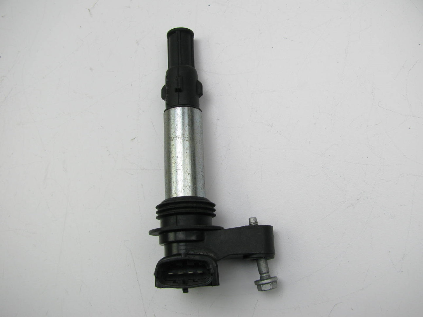 NEW - OUT OF BOX - OEM GM 12566569BA Ignition Coil