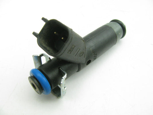 NEW - OUT OF BOX - OEM GM 12567448 Fuel Injector